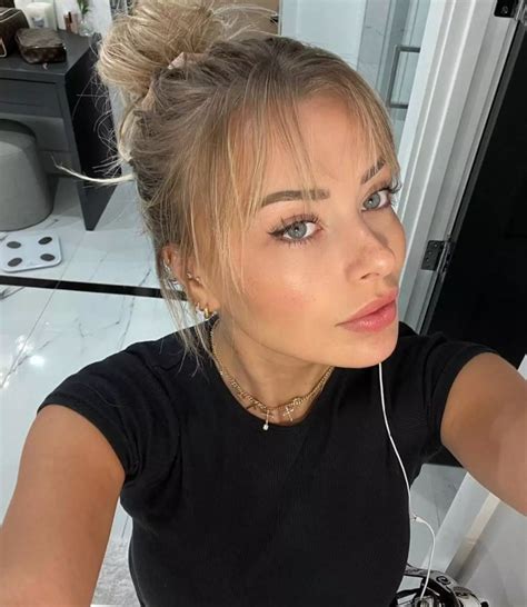 Corinna Kopf (@corinnakopf) .